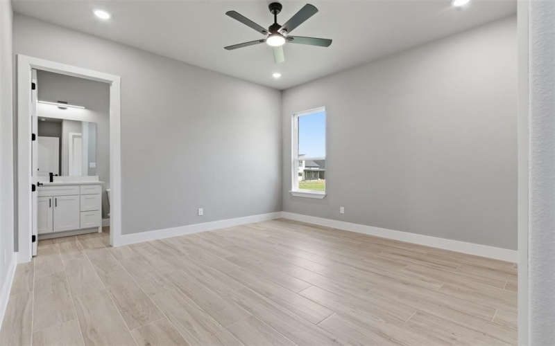 5825 Grey Wolf Court, Fort Worth, TX 76140, 5 Bedrooms Bedrooms, ,3 BathroomsBathrooms,Residential,For Sale,5825 Grey Wolf Court,0,21209124