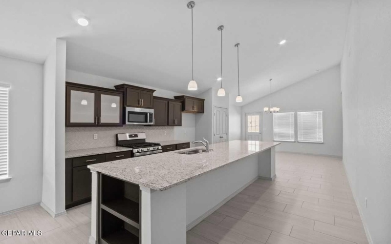 1376 Summer Enclave Place, El Paso, TX 79928, 4 Bedrooms Bedrooms, ,3 BathroomsBathrooms,Residential,For Sale,1376 Summer Enclave Place,0,939763