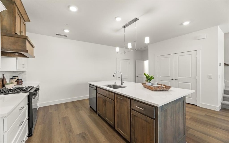 2877 Edmondson, The Colony, TX 75056, 3 Bedrooms Bedrooms, ,2 BathroomsBathrooms,Residential,For Sale,2877 Edmondson,20698861