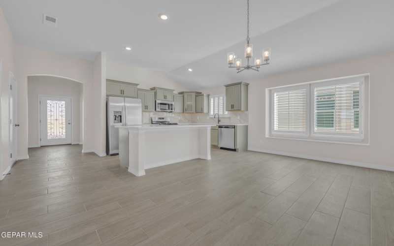 14040 Alice Hughes Avenue, El Paso, TX 79928, 4 Bedrooms Bedrooms, ,2 BathroomsBathrooms,Residential,For Sale,14040 Alice Hughes Avenue,0,940300