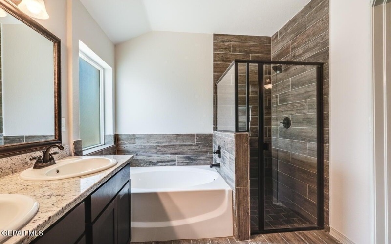 513 Caddo Lane, Clint, TX 79836, 4 Habitaciones Habitaciones , ,2 BañosBaños,Residential,En Venta,513 Caddo Lane,0,940303