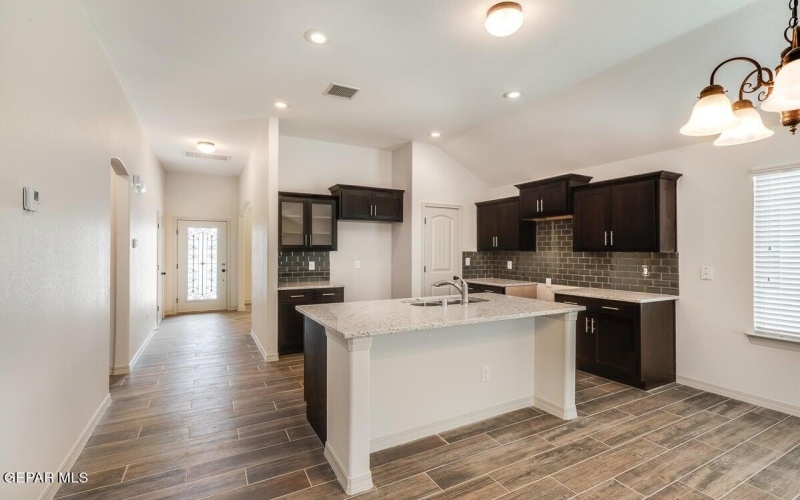 513 Caddo Lane, Clint, TX 79836, 4 Habitaciones Habitaciones , ,2 BañosBaños,Residential,En Venta,513 Caddo Lane,0,940303