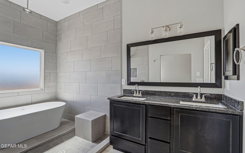 908 ADA Lane, El Paso, TX 79932, 3 Bedrooms Bedrooms, ,2 BathroomsBathrooms,Residential,For Sale,908 ADA Lane,0,940329