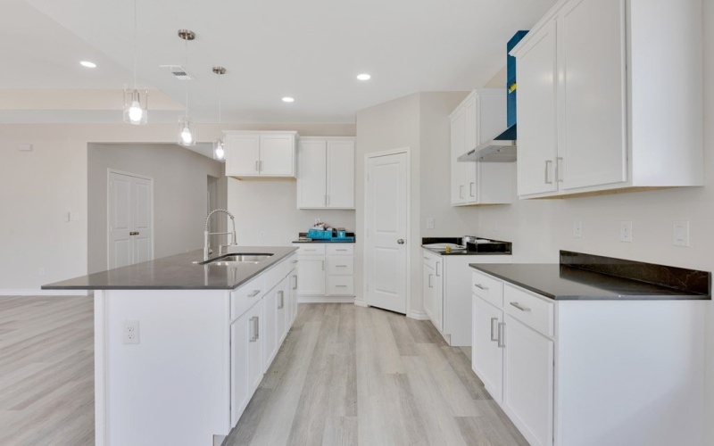 1010 N Carol Ave, Monahans, TX 79756, 4 Habitaciones Habitaciones , ,2 BañosBaños,Residential,En Venta,1010 N Carol Ave,0,173161