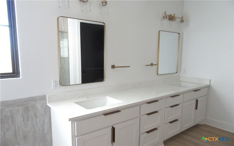 611 Willow Moon Ranch Road, Crawford, TX 76638, 4 Bedrooms Bedrooms, ,3 BathroomsBathrooms,Residential,For Sale,611 Willow Moon Ranch Road,0,607284