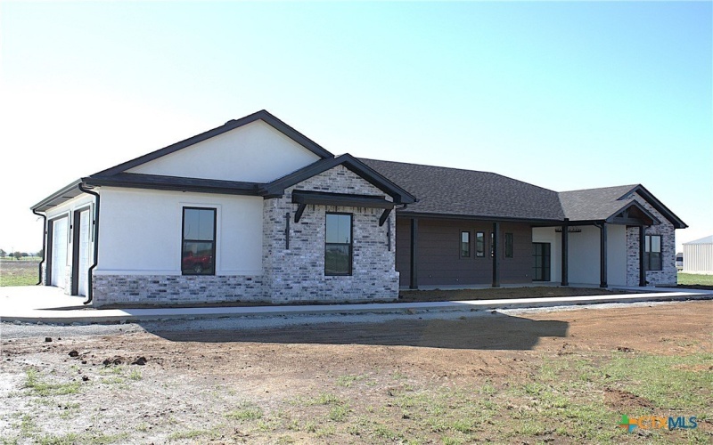 611 Willow Moon Ranch Road, Crawford, TX 76638, 4 Bedrooms Bedrooms, ,3 BathroomsBathrooms,Residential,For Sale,611 Willow Moon Ranch Road,0,607284