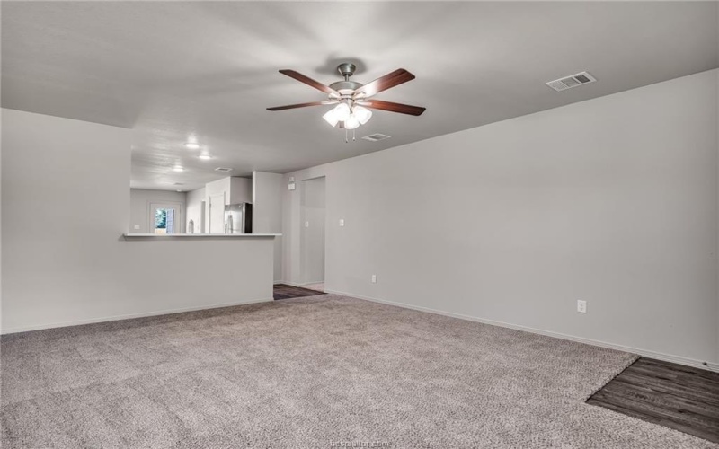 1635 Lucky Street, Bryan, TX 77803, 3 Habitaciones Habitaciones , ,2 BañosBaños,Residential,En Venta,1635 Lucky Street,0,26003185