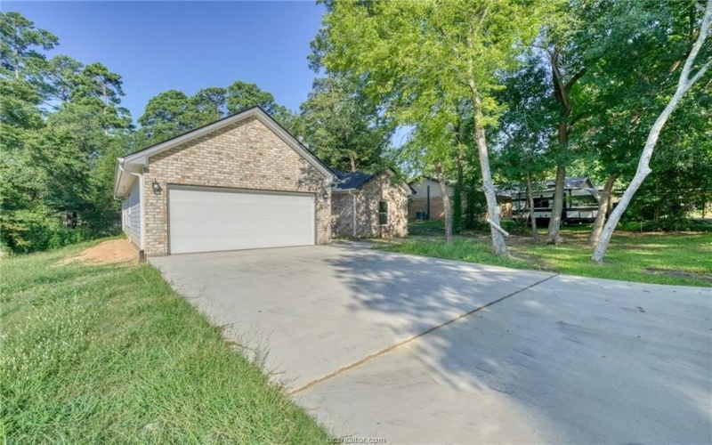 1112 Holly Springs Street, Huntsville, TX 77320, 3 Habitaciones Habitaciones , ,2 BañosBaños,Residential,En Venta,1112 Holly Springs Street,0,26003241