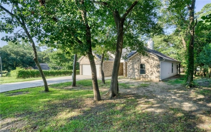 1112 Holly Springs Street, Huntsville, TX 77320, 3 Habitaciones Habitaciones , ,2 BañosBaños,Residential,En Venta,1112 Holly Springs Street,0,26003241