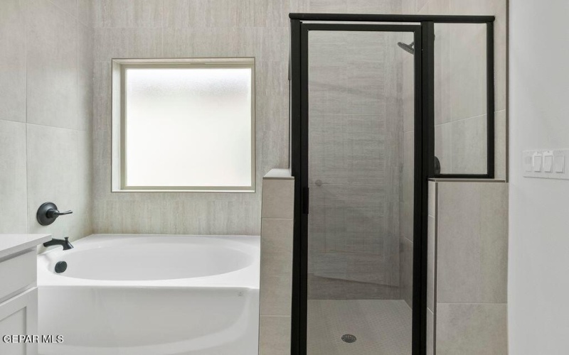 101 Madrid Street, Santa Teresa, NM 88008, 4 Bedrooms Bedrooms, ,2 BathroomsBathrooms,Residential,For Sale,101 Madrid Street,0,940368