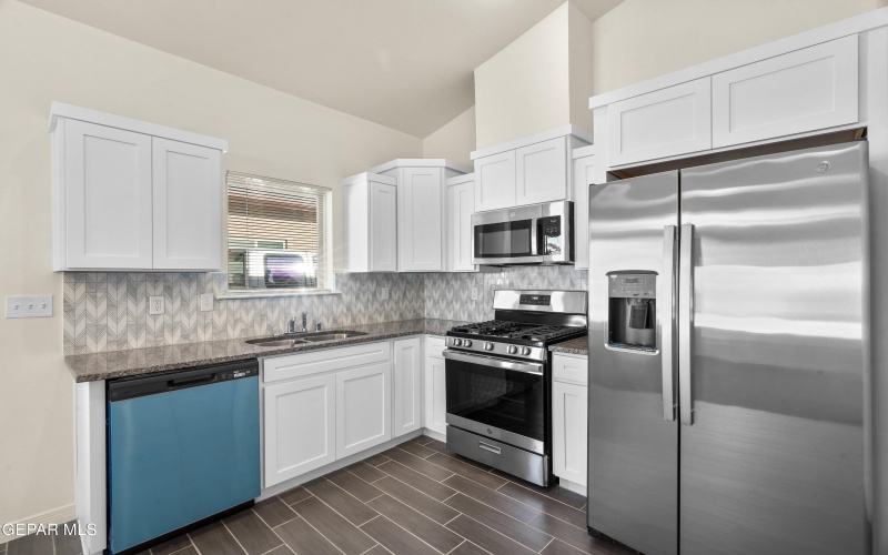 14304 Chris Zingo Lane, El Paso, TX 79928, 3 Bedrooms Bedrooms, ,2 BathroomsBathrooms,Residential,For Sale,14304 Chris Zingo Lane,0,940370