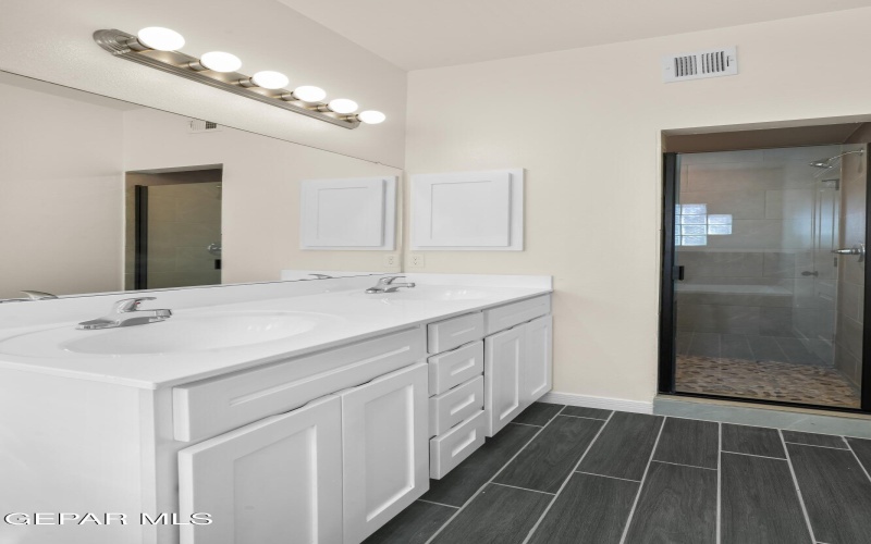 14304 Chris Zingo Lane, El Paso, TX 79928, 3 Bedrooms Bedrooms, ,2 BathroomsBathrooms,Residential,For Sale,14304 Chris Zingo Lane,0,940370