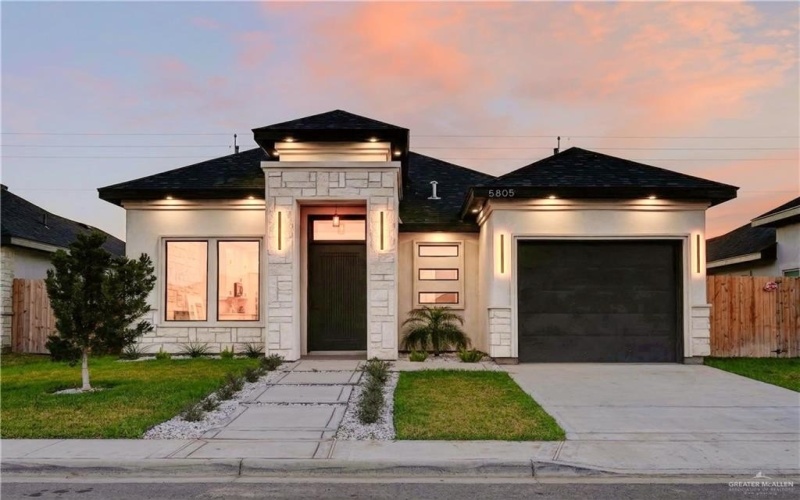 5805 N Playa Del Sol Street, Edinburg, TX 78542, 3 Bedrooms Bedrooms, ,2 BathroomsBathrooms,Residential,For Sale,5805 N Playa Del Sol Street,0,498293