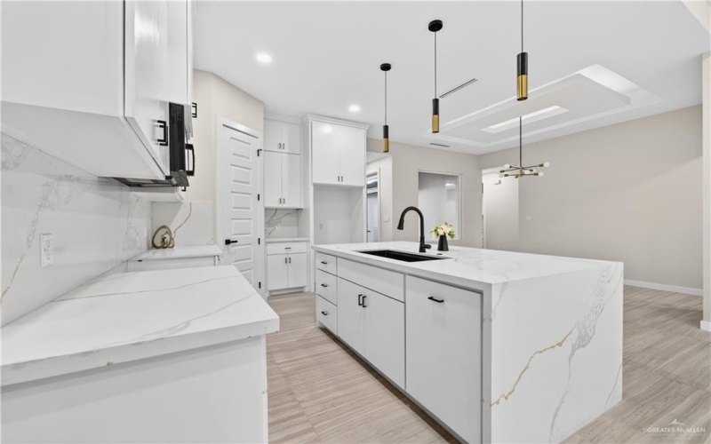 5805 N Playa Del Sol Street, Edinburg, TX 78542, 3 Bedrooms Bedrooms, ,2 BathroomsBathrooms,Residential,For Sale,5805 N Playa Del Sol Street,0,498293