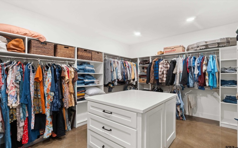 3472 FM 2869, Hawkins, TX 75765, 3 Habitaciones Habitaciones , ,2 BañosBaños,Residential,En Venta,3472 FM 2869,0,26003692