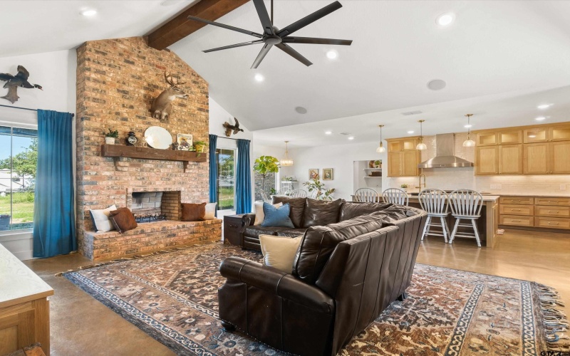 3472 FM 2869, Hawkins, TX 75765, 3 Habitaciones Habitaciones , ,2 BañosBaños,Residential,En Venta,3472 FM 2869,0,26003692