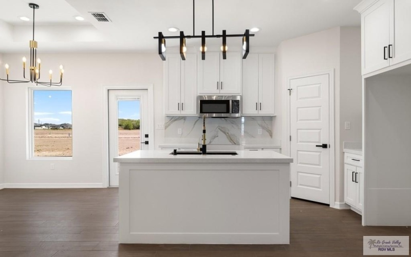 719 FOSTER LN, BROWNSVILLE, TX 78521, 4 Bedrooms Bedrooms, ,2 BathroomsBathrooms,Residential,For Sale,719 FOSTER LN,0,29774928