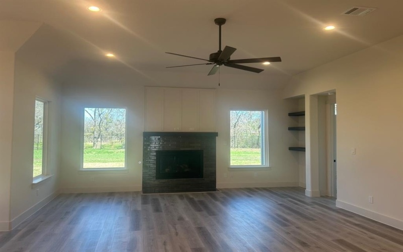 323 Lakecrest Drive, Lakewood Village, TX 75068, 4 Habitaciones Habitaciones , ,2 BañosBaños,Residential,En Venta,323 Lakecrest Drive,0,21202234