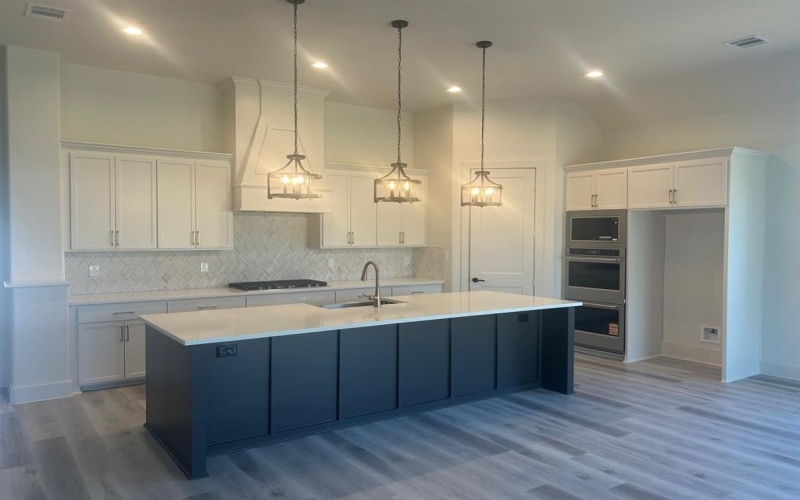 323 Lakecrest Drive, Lakewood Village, TX 75068, 4 Habitaciones Habitaciones , ,2 BañosBaños,Residential,En Venta,323 Lakecrest Drive,0,21202234