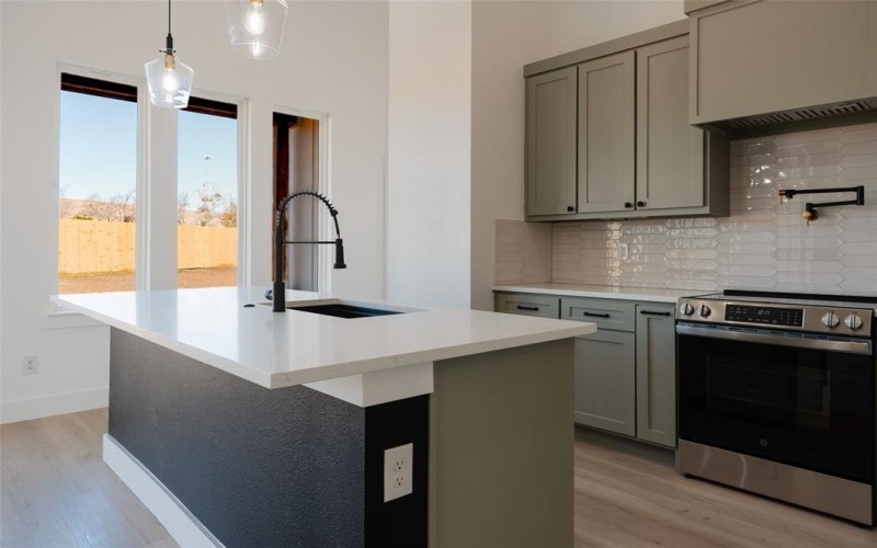 592 Highview Court, Godley, TX 76044, 3 Habitaciones Habitaciones , ,2 BañosBaños,Residential,En Venta,592 Highview Court,0,21208784