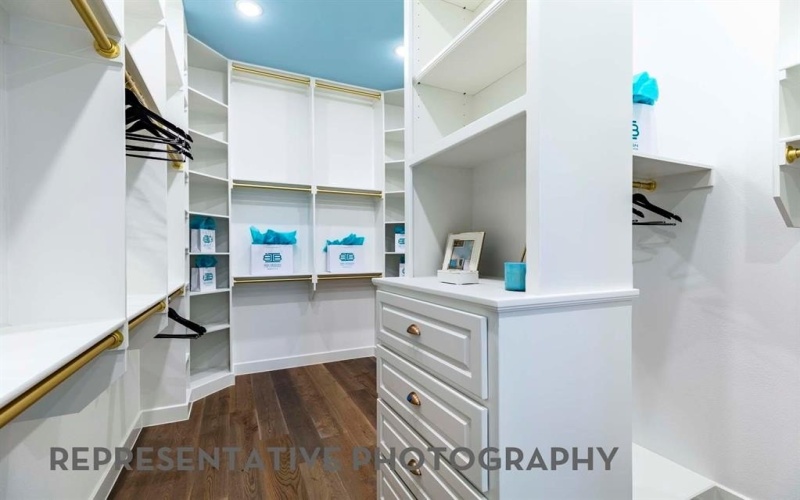 1053 Pelotazo Avenue, Fort Worth, TX 76247, 4 Habitaciones Habitaciones , ,5 BañosBaños,Residential,En Venta,1053 Pelotazo Avenue,0,21208825