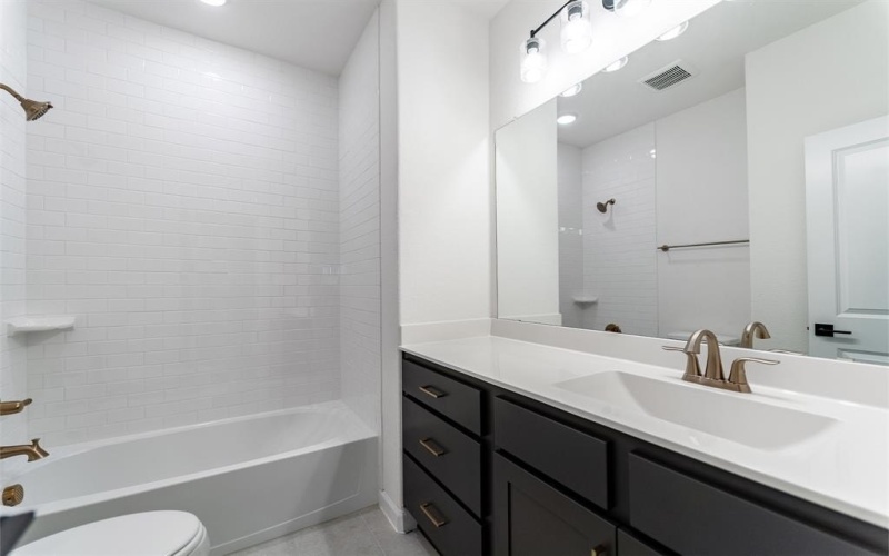 1818 Verona Lane, McLendon Chisholm, TX 75032, 5 Bedrooms Bedrooms, ,3 BathroomsBathrooms,Residential,For Sale,1818 Verona Lane,0,21209427