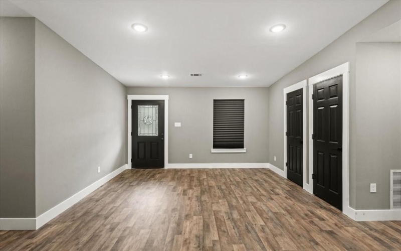 310 Eagle Drive, Gun Barrel City, TX 75156, 3 Bedrooms Bedrooms, ,2 BathroomsBathrooms,Residential,For Sale,310 Eagle Drive,20699109