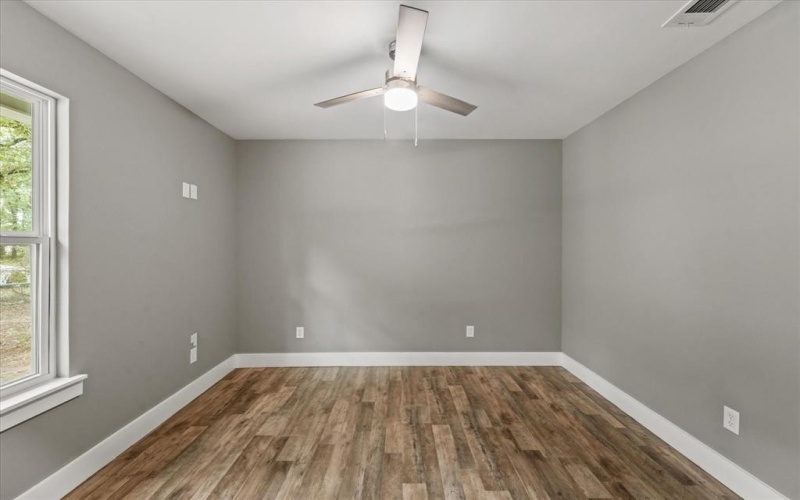 310 Eagle Drive, Gun Barrel City, TX 75156, 3 Bedrooms Bedrooms, ,2 BathroomsBathrooms,Residential,For Sale,310 Eagle Drive,20699109