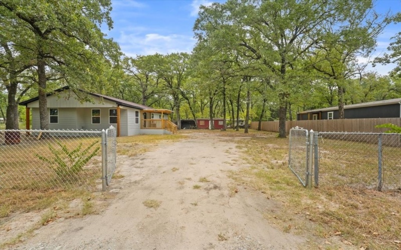 310 Eagle Drive, Gun Barrel City, TX 75156, 3 Bedrooms Bedrooms, ,2 BathroomsBathrooms,Residential,For Sale,310 Eagle Drive,20699109