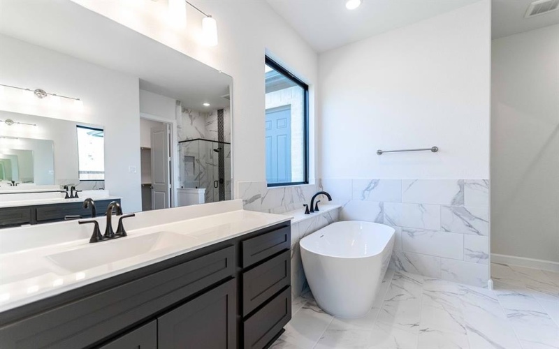 1842 Costa Verde Drive, McLendon Chisholm, TX 75032, 4 Bedrooms Bedrooms, ,3 BathroomsBathrooms,Residential,For Sale,1842 Costa Verde Drive,0,21209520