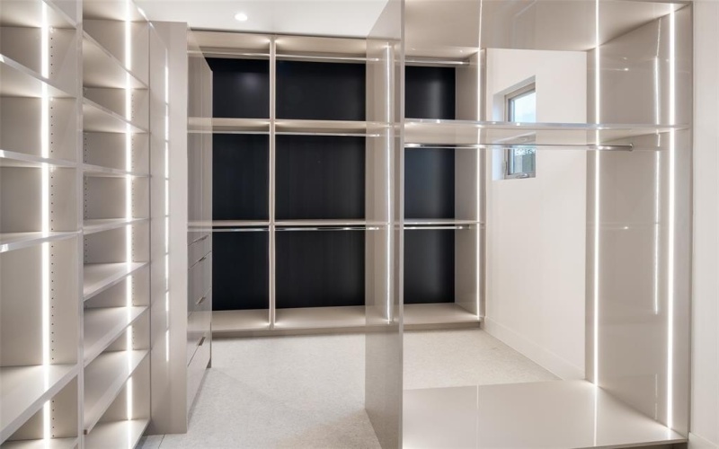 3262 Saint Croix Drive, Dallas, TX 75229, 5 Bedrooms Bedrooms, ,7 BathroomsBathrooms,Residential,For Sale,3262 Saint Croix Drive,0,21209708