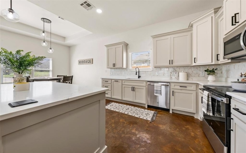 1512 Holly Vista Street, Waco, TX 76711, 3 Bedrooms Bedrooms, ,2 BathroomsBathrooms,Residential,For Sale,1512 Holly Vista Street,0,21209974