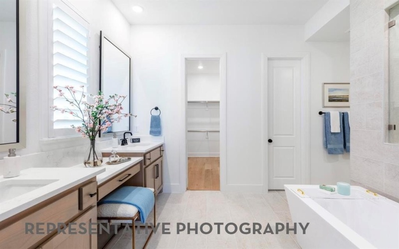 933 Pelotazo Avenue, Fort Worth, TX 76247, 4 Bedrooms Bedrooms, ,5 BathroomsBathrooms,Residential,For Sale,933 Pelotazo Avenue,0,21210020