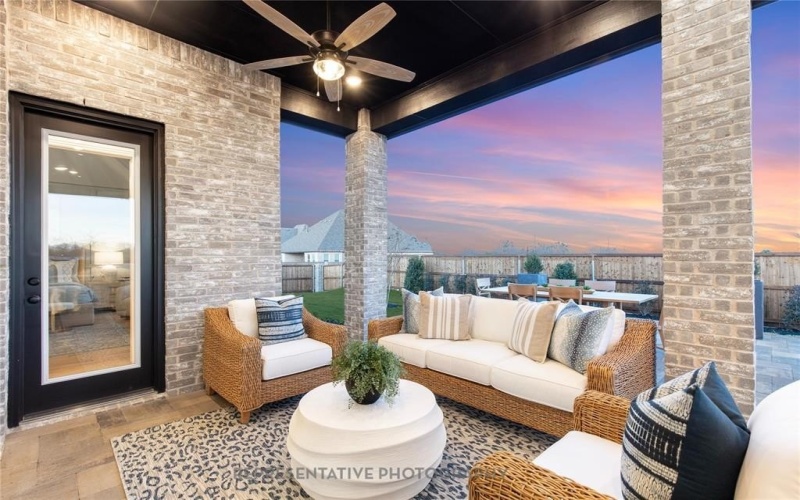 2820 Hillview Lane, Sherman, TX 75092, 4 Bedrooms Bedrooms, ,3 BathroomsBathrooms,Residential,For Sale,2820 Hillview Lane,0,21210051