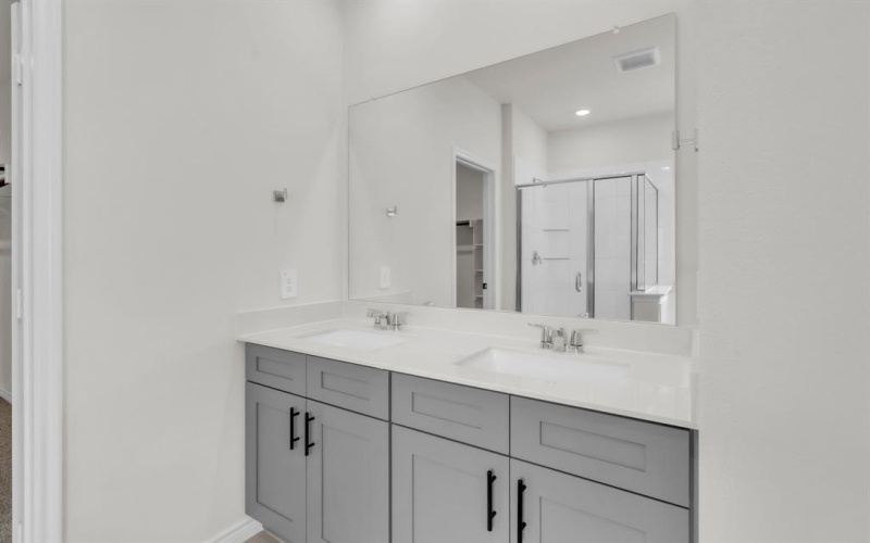 9425 Gossamer St, McKinney, TX 75071, 5 Bedrooms Bedrooms, ,3 BathroomsBathrooms,Residential,For Sale,9425 Gossamer St,0,21210201