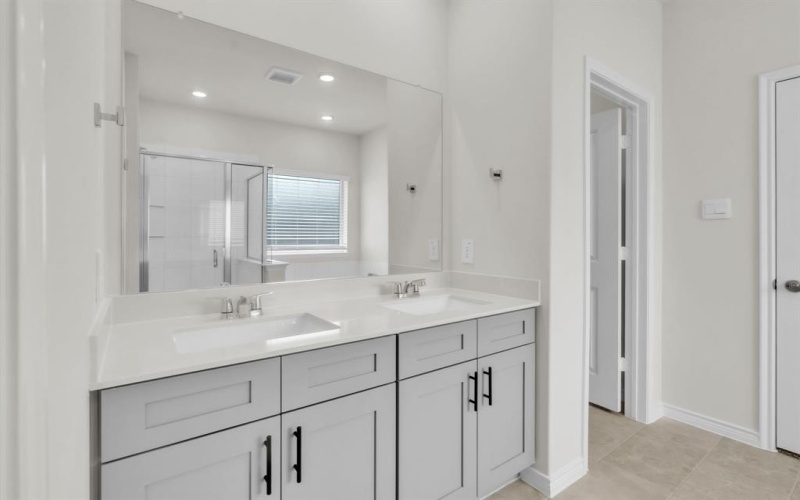 9425 Gossamer St, McKinney, TX 75071, 5 Bedrooms Bedrooms, ,3 BathroomsBathrooms,Residential,For Sale,9425 Gossamer St,0,21210201