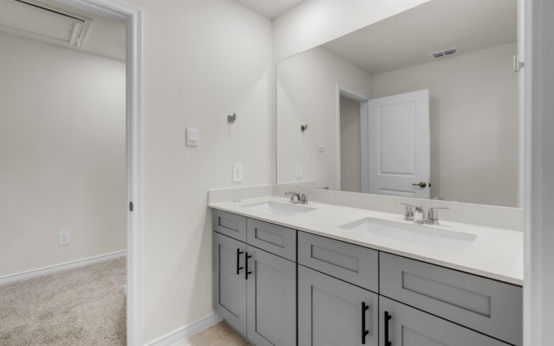 9425 Gossamer St, McKinney, TX 75071, 5 Bedrooms Bedrooms, ,3 BathroomsBathrooms,Residential,For Sale,9425 Gossamer St,0,21210201