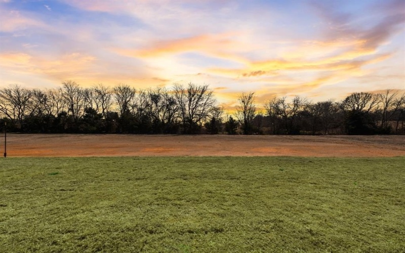 1040 Julian Drive, Van Alstyne, TX 75495, 4 Bedrooms Bedrooms, ,2 BathroomsBathrooms,Residential,For Sale,1040 Julian Drive,20699265