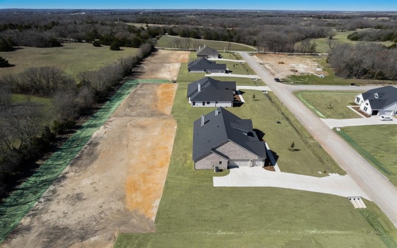 1040 Julian Drive, Van Alstyne, TX 75495, 4 Bedrooms Bedrooms, ,2 BathroomsBathrooms,Residential,For Sale,1040 Julian Drive,20699265