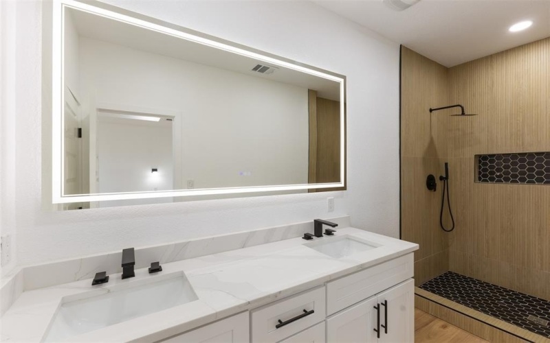 3526 Spring Avenue, Dallas, TX 75210, 3 Bedrooms Bedrooms, ,2 BathroomsBathrooms,Residential,For Sale,3526 Spring Avenue,0,21210256