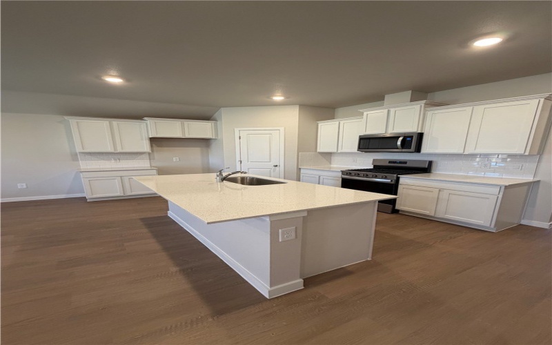 1338 Remy's Way, Corpus Christi, TX 78415, 4 Habitaciones Habitaciones , ,2 BañosBaños,Residential,En Venta,1338 Remy's Way,0,472109