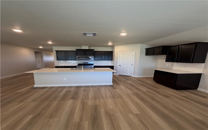 1349 Remy's Way, Corpus Christi, TX 78415, 4 Habitaciones Habitaciones , ,2 BañosBaños,Residential,En Venta,1349 Remy's Way,0,472497