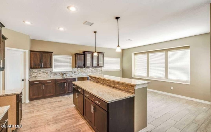 13965 Summer Hail Avenue, El Paso, TX 79928, 4 Habitaciones Habitaciones , ,2 BañosBaños,Residential,En Venta,13965 Summer Hail Avenue,0,940376