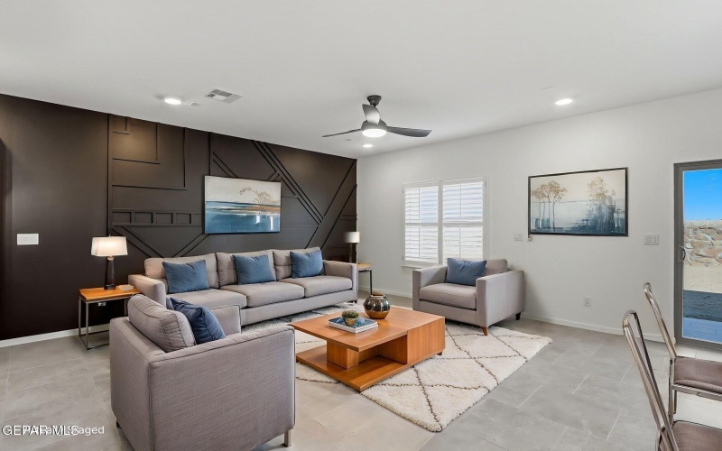 13745 CENTRO VISTA, Horizon City, TX 79928, 4 Habitaciones Habitaciones , ,2 BañosBaños,Residential,En Venta,13745 CENTRO VISTA,0,940403