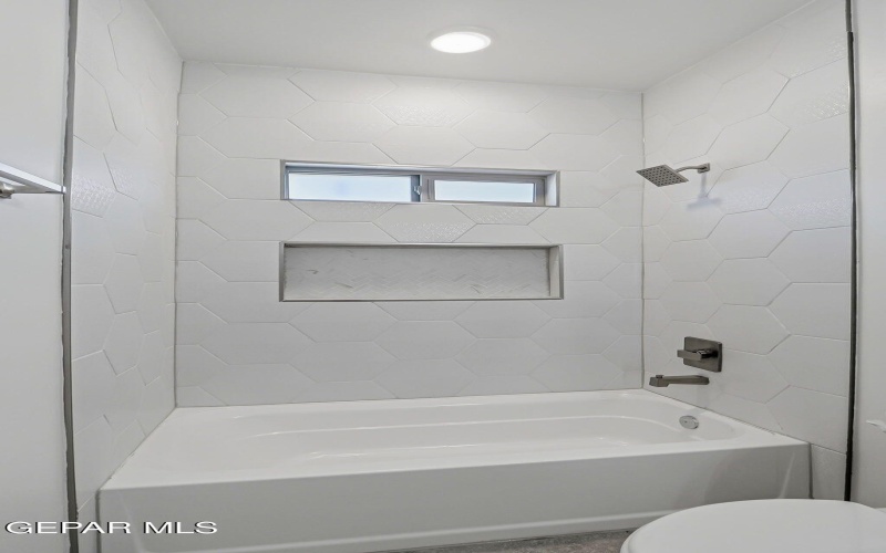 13745 CENTRO VISTA, Horizon City, TX 79928, 4 Habitaciones Habitaciones , ,2 BañosBaños,Residential,En Venta,13745 CENTRO VISTA,0,940403