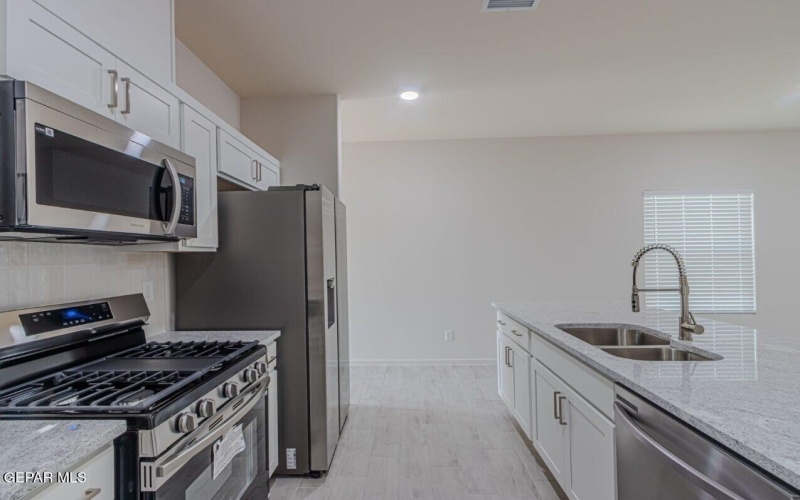 1217 Irish Summer, El Paso, TX 79928, 3 Habitaciones Habitaciones , ,2 BañosBaños,Residential,En Venta,1217 Irish Summer,0,940411