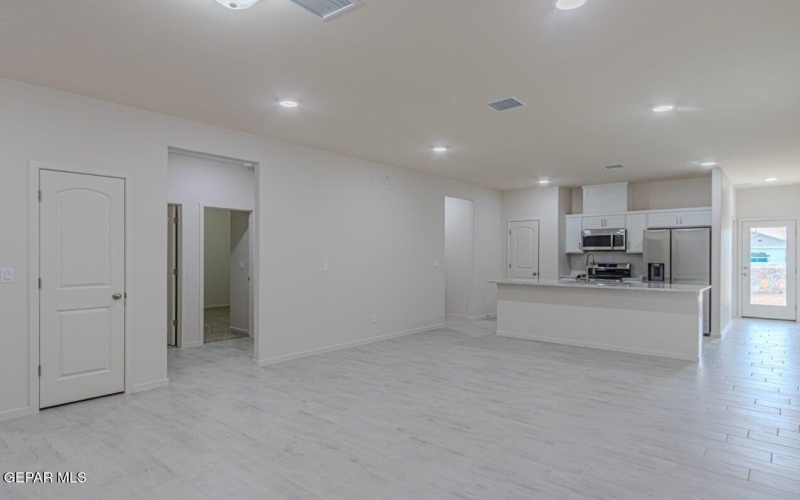 1217 Irish Summer, El Paso, TX 79928, 3 Habitaciones Habitaciones , ,2 BañosBaños,Residential,En Venta,1217 Irish Summer,0,940411