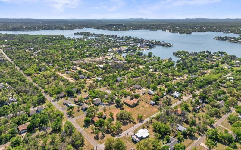 208 Norwood Drive, Granite Shoals, TX 78654, 4 Bedrooms Bedrooms, ,3 BathroomsBathrooms,Residential,For Sale,208 Norwood Drive,0,177017