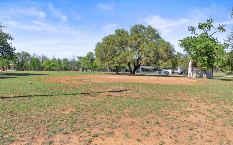 208 Norwood Drive, Granite Shoals, TX 78654, 4 Bedrooms Bedrooms, ,3 BathroomsBathrooms,Residential,For Sale,208 Norwood Drive,0,177017