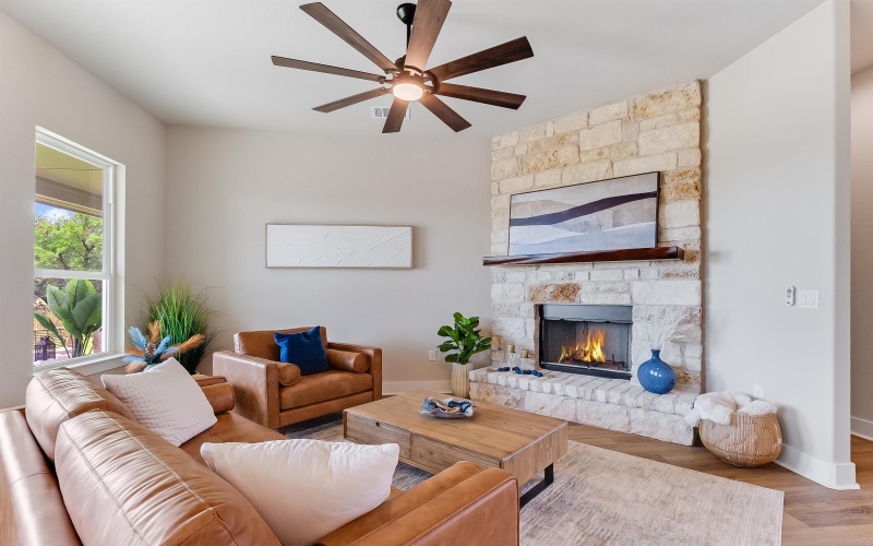 111 S Draper Lane, Bertram, TX 78605, 4 Habitaciones Habitaciones , ,2 BañosBaños,Residential,En Venta,111 S Draper Lane,0,177027